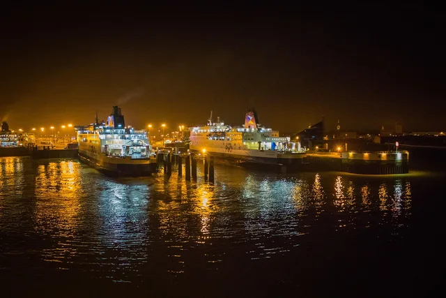 port, ferry, england, france. Business insurance for UK-EU haulage, cargo and trade credit