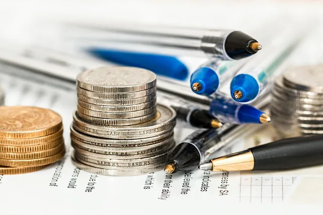 coins, currency, investment, insurance, cash, banking, financial, business, money, success, save money concept, save money, savings, stack of money, investment concept, commerce, money background, pen, biro, ballpoint, finance, office, economy, tax, investment, insurance, insurance, insurance, money, money, money, money, money, money background, finance, economy, tax, tax, tax. Business insurance market size: three Bank of England lines
